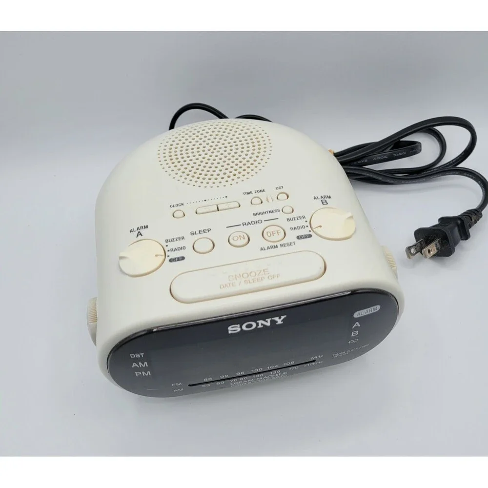 SONY Dream Machine FM/AM Alarm Clock Radio Model ICF-C318 WHITE